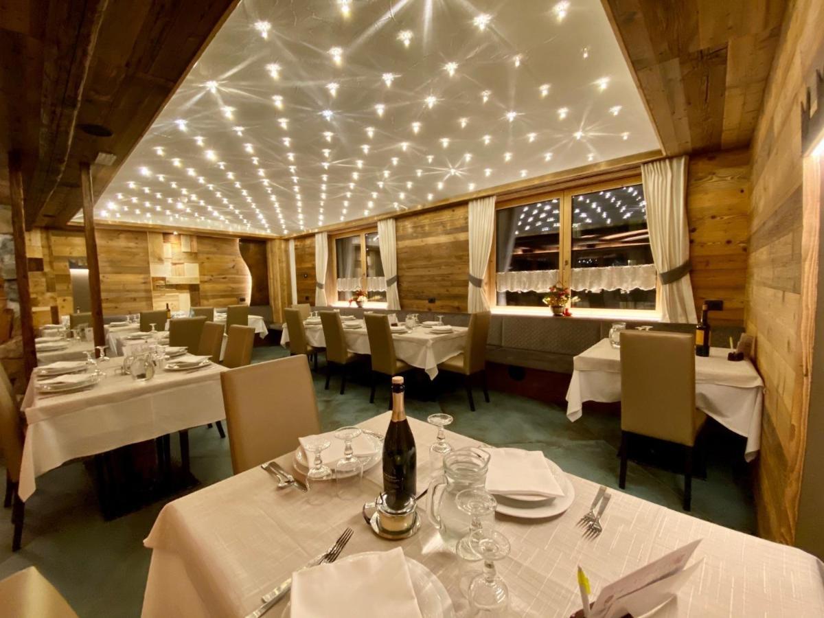 Hotel Laurino Pozza di Fassa Exterior photo