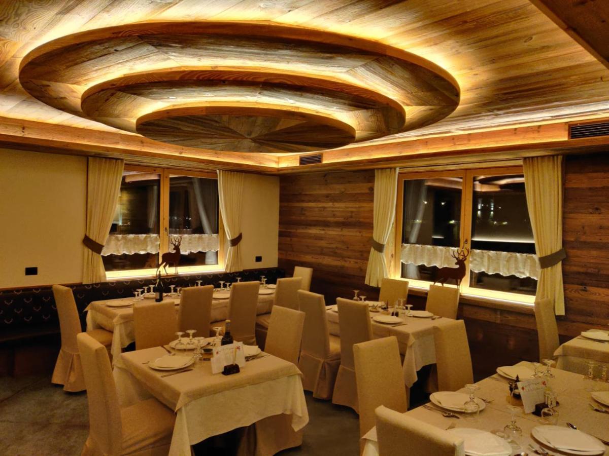 Hotel Laurino Pozza di Fassa Exterior photo