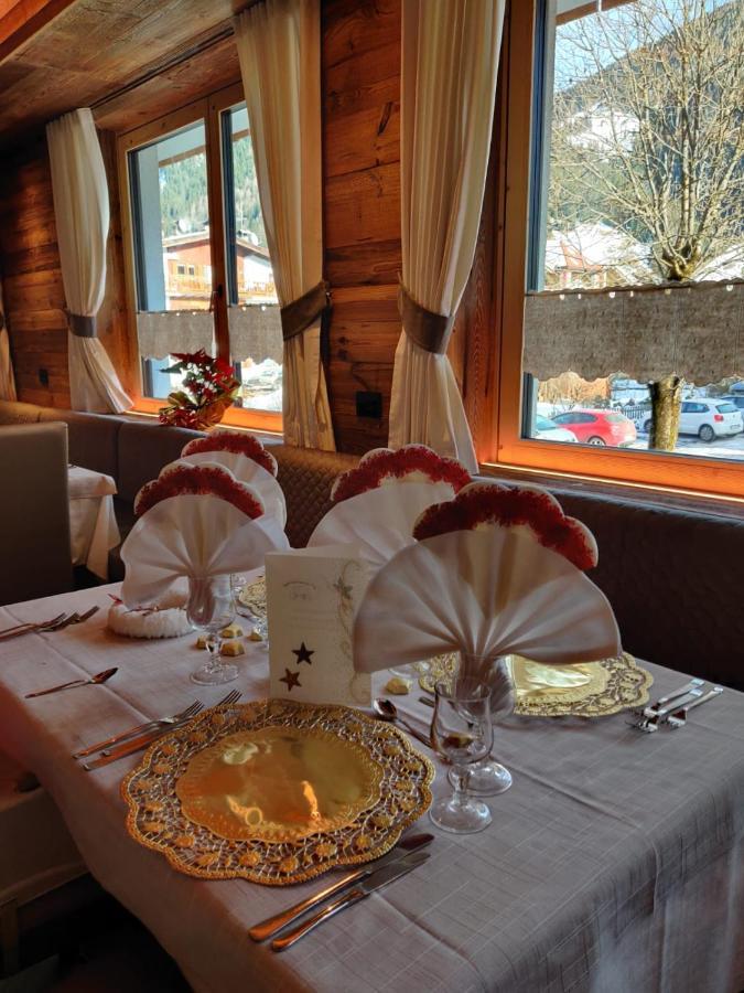 Hotel Laurino Pozza di Fassa Exterior photo